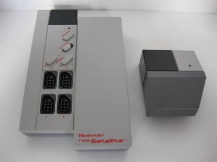 Satellite (Wireless 4-player adapter) - NES Accessory